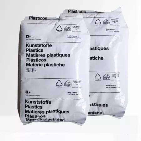 Bloc d'alimentation en polysulfone